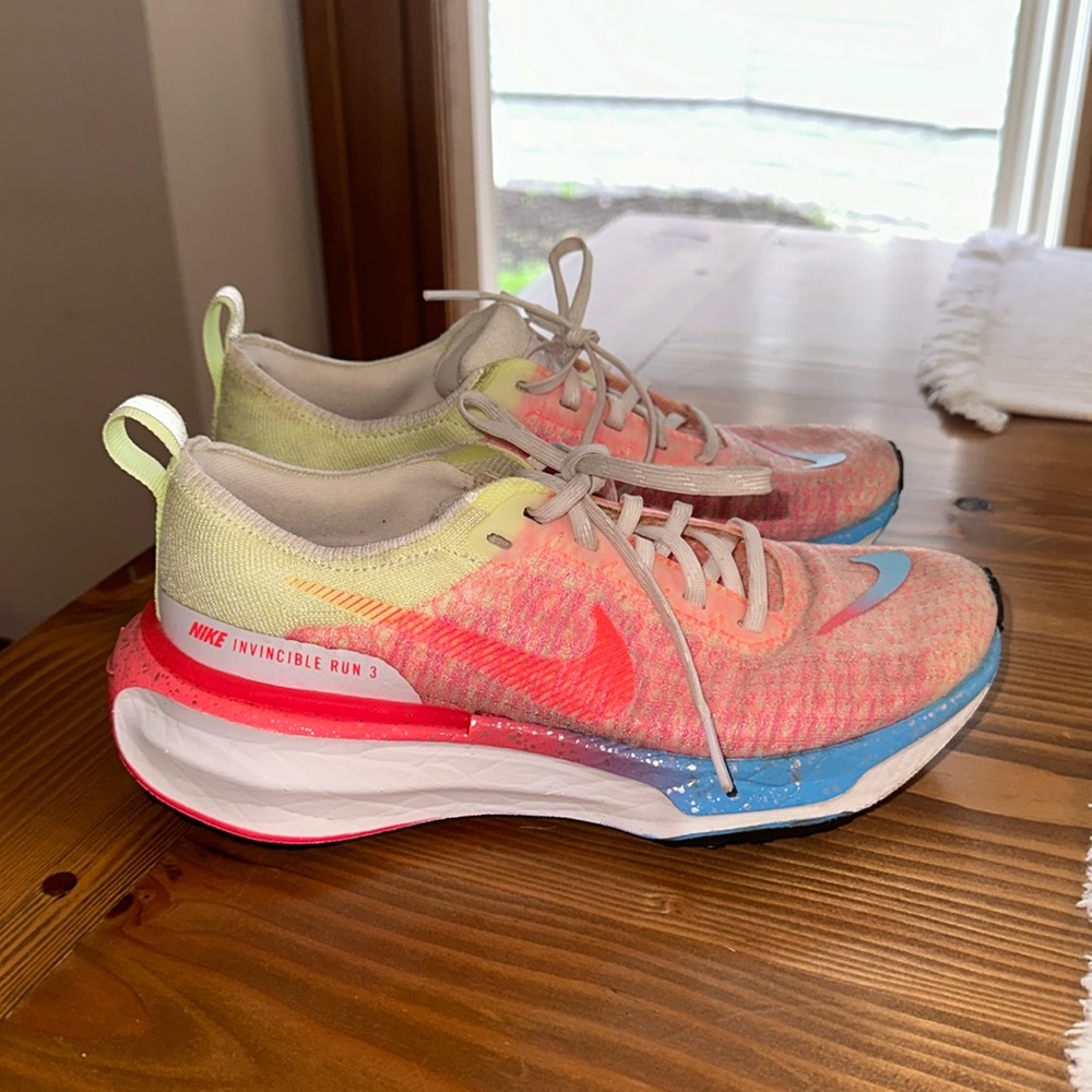 Nike Invincible Run 3's